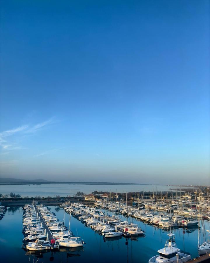 La Sirene - Loft Moderne Et Lumineux Avec Vue Panoramique Sur Mer Mediterranee Et Port De Plaisance フロンティニャン エクステリア 写真